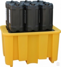 230 L yellow polyethylene pallet bath for chemical spills