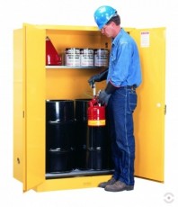 Safe, 2x110 L cabinet for barrels with flammable materials